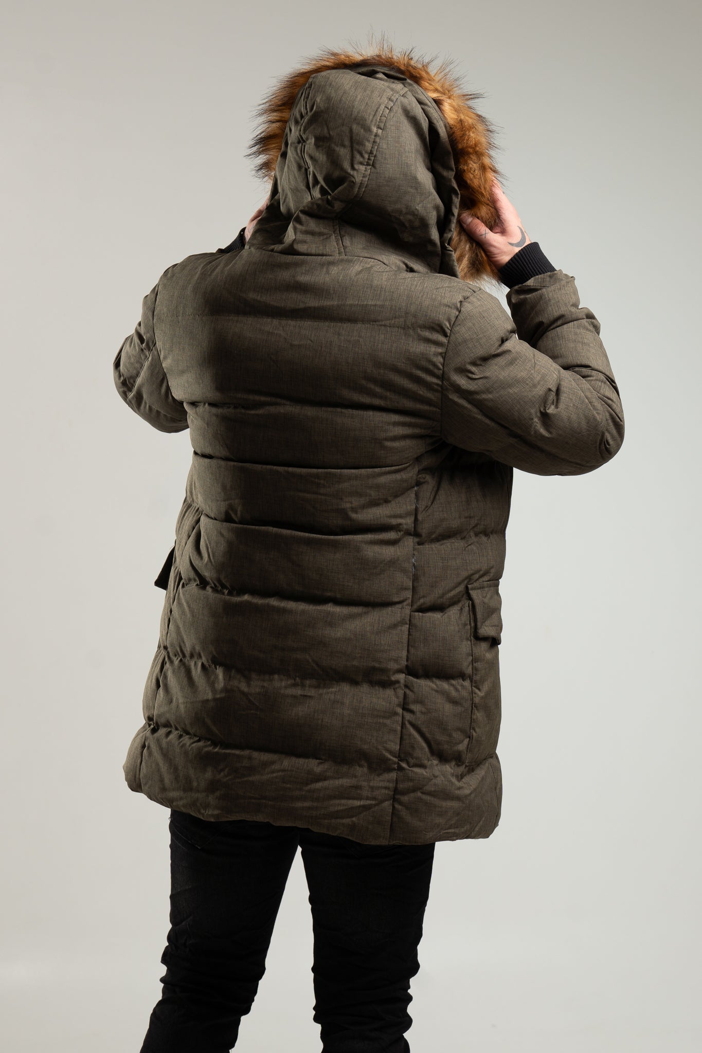 Zimowa parka męska w kolorze khaki z kapturem