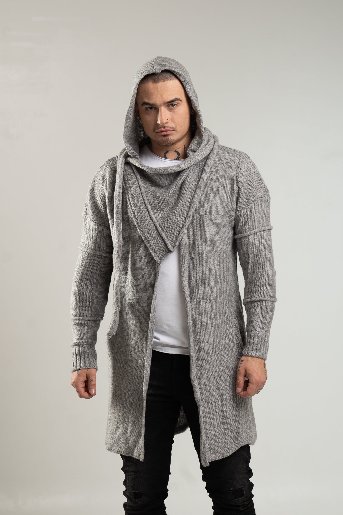 Szary kardigan męski z kapturem i szalem