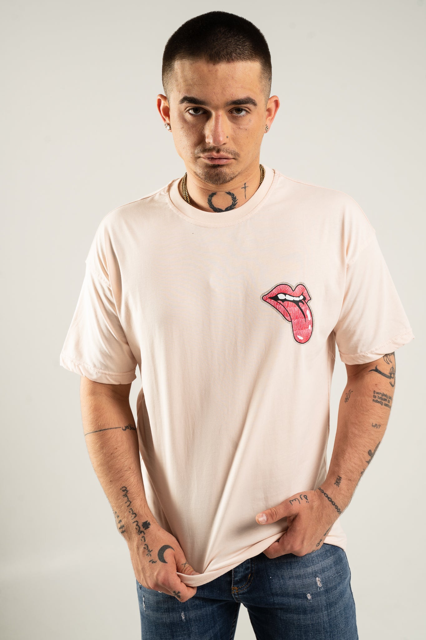 Koszulka Oversize "Tongue Out" - Kremowa
