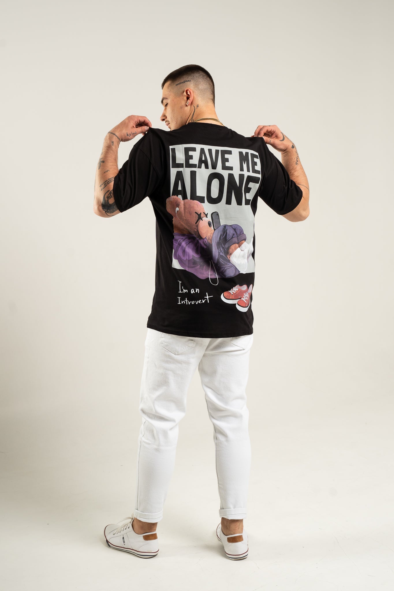 Koszulka Oversize "Leave me alone" - Czarna