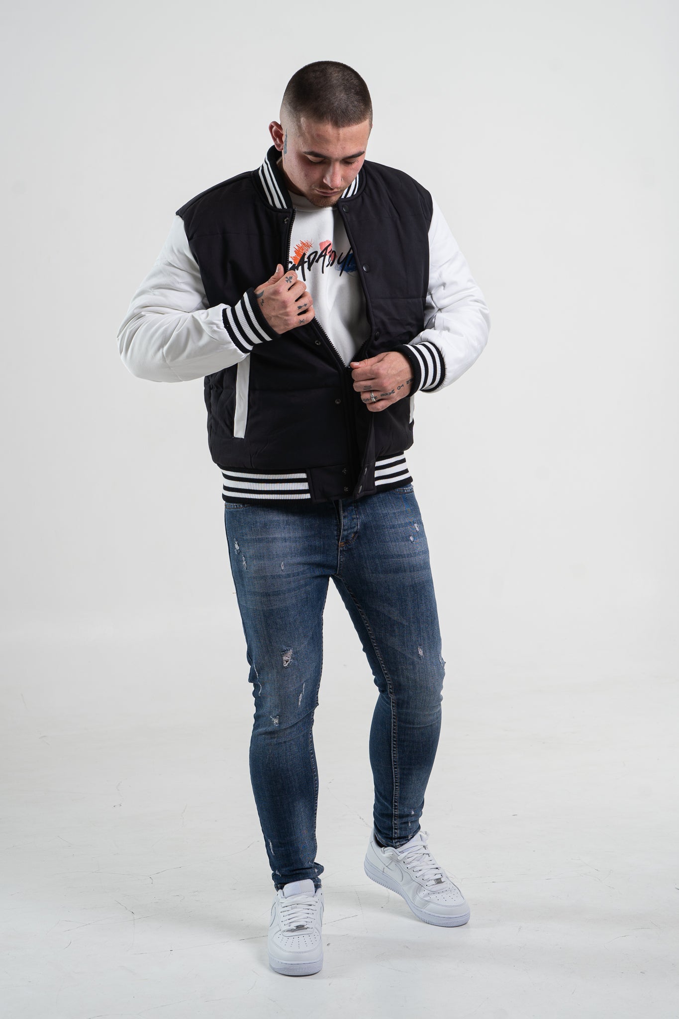 Kurtka męska typu bomberka w kolorze czarnym