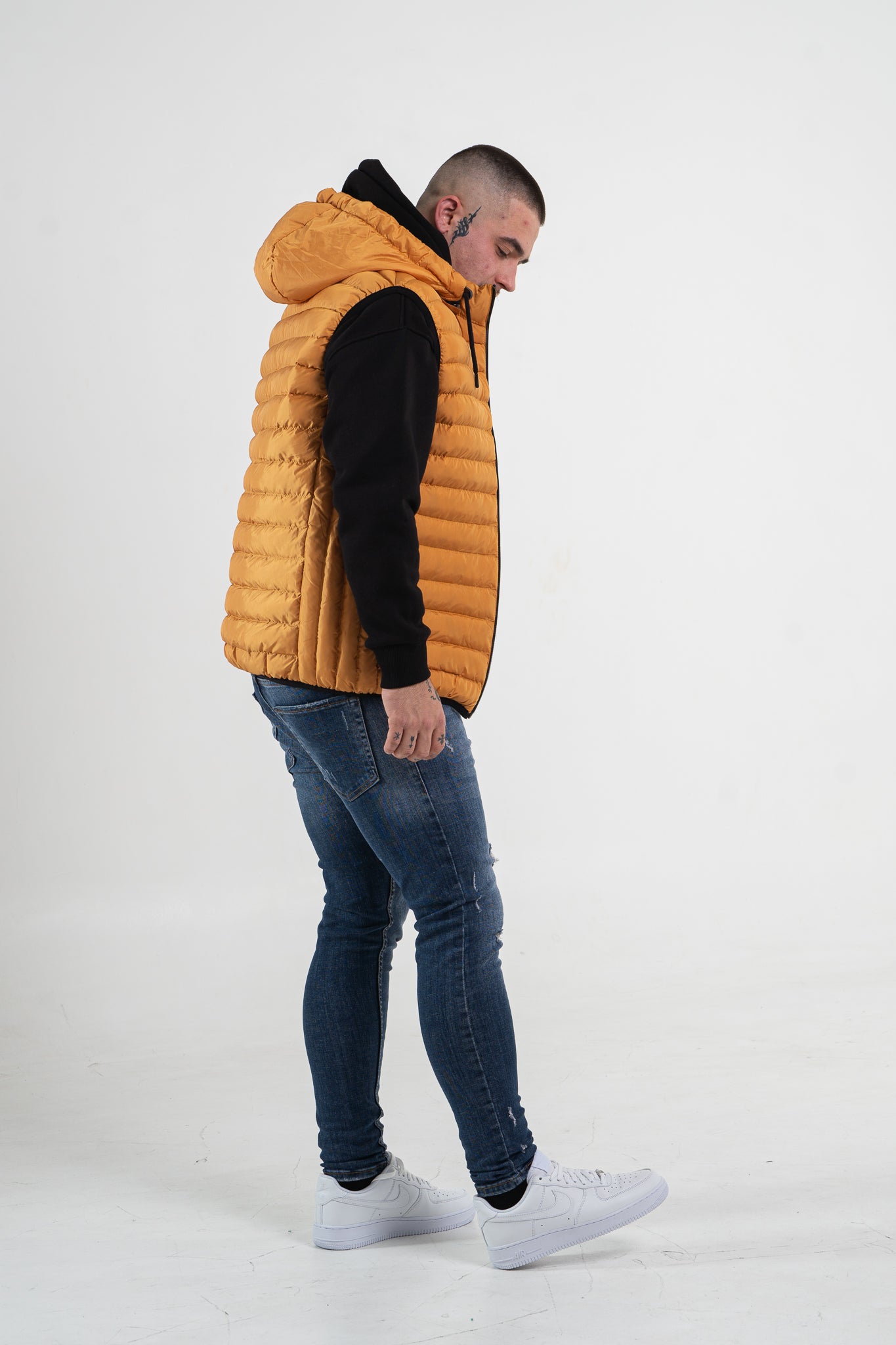 Musztardowy bezrękawnik męski