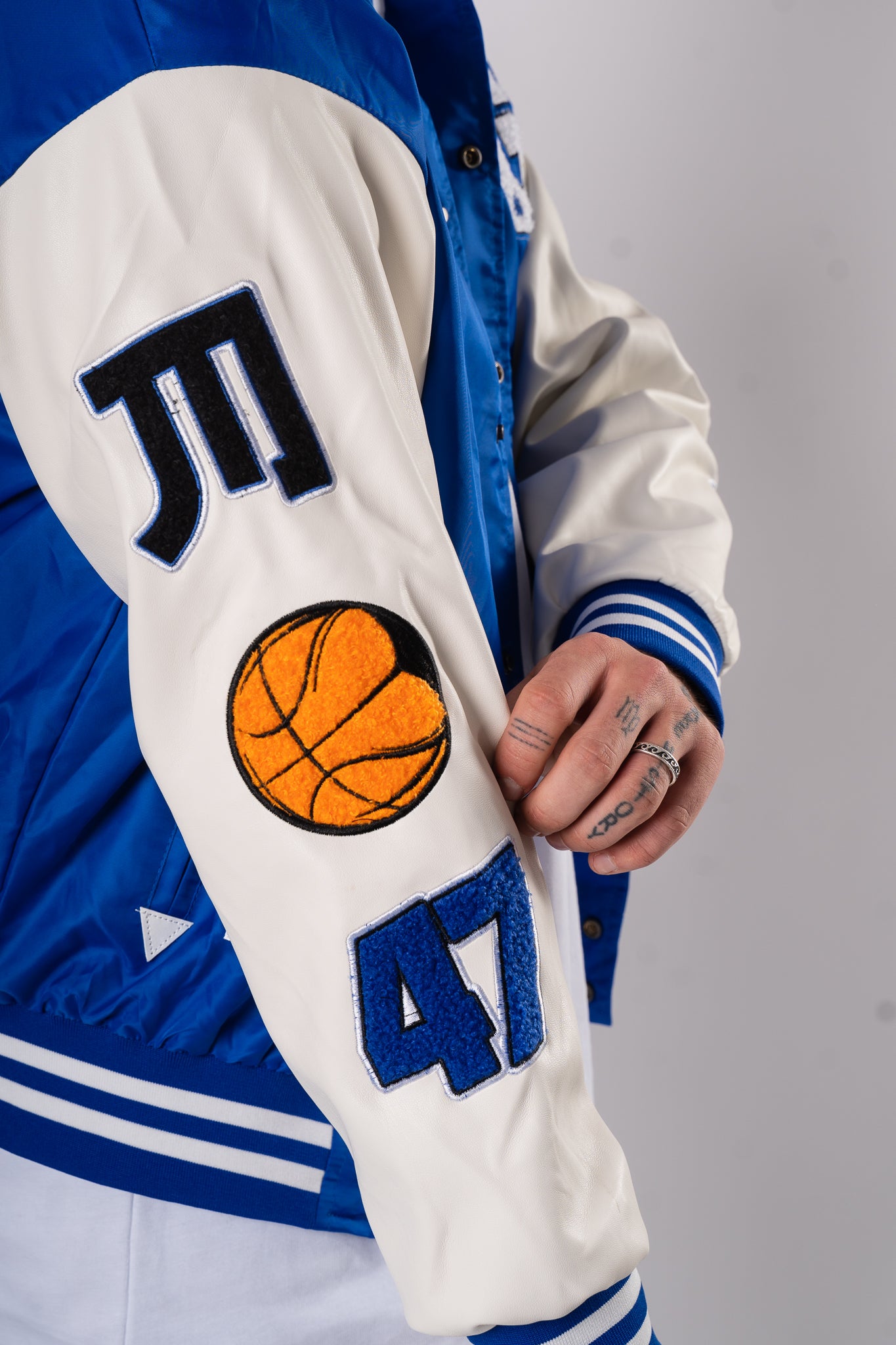 Baseballówka "CG" - Niebiesko-biała