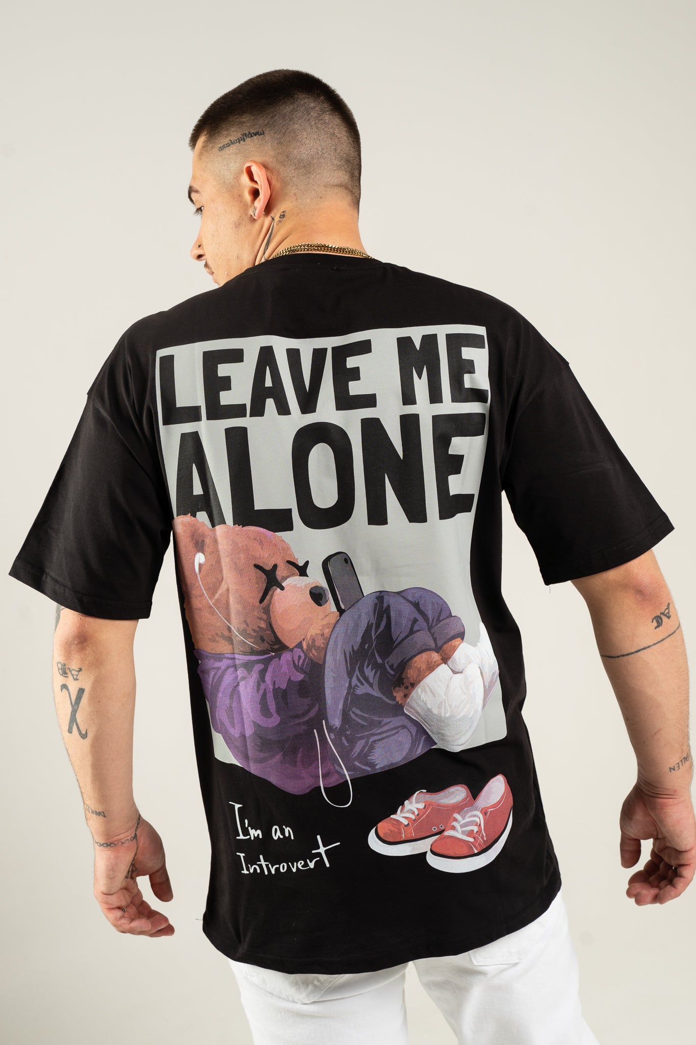Koszulka Oversize "Leave me alone" - Czarna